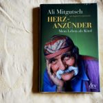 Buchcover von Ali Mitgutsch Herzanzünder Bild: Alexandra Großer